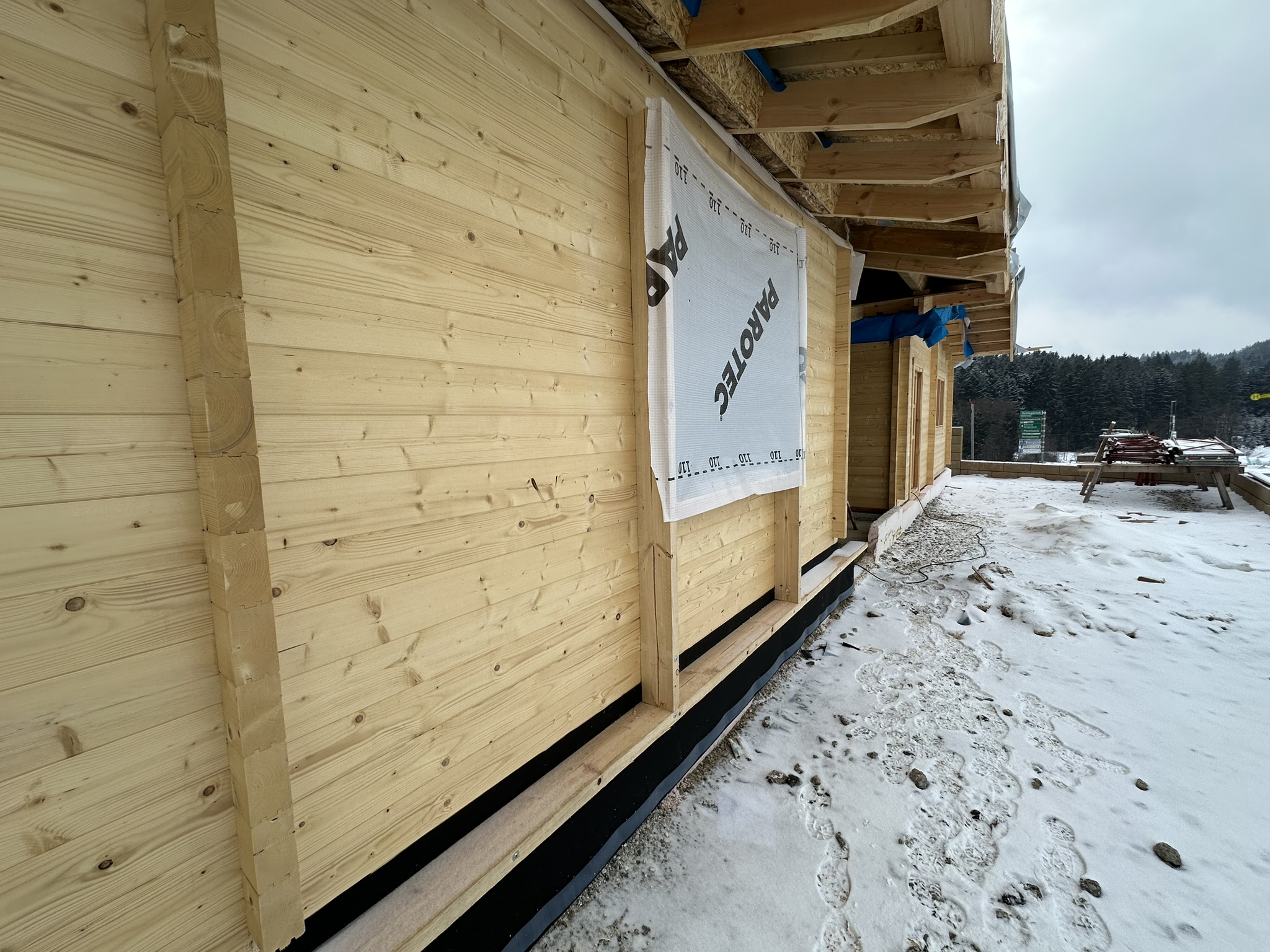 Teil 6: Isolierung, Kaltdach und Fenstermontage am Wohnhaus EnnsTeil 6