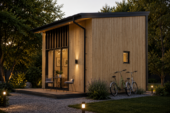 Blockbohlenhaus SANDRA (44mm + Holzverschalung), 20m² Isoliert – RClass – Bild 4